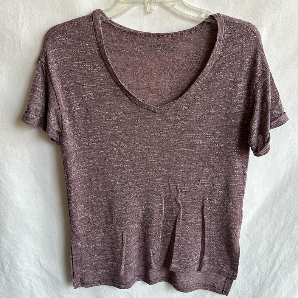 Mudd muted V-neck top with rolled sleeves, size S
